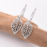 E778 - 925 small leaf silver earrings
