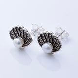 S989 - 925 silver FW pearl scallop stud earrings