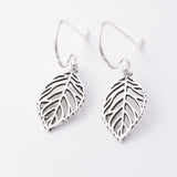 E778 - 925 small leaf silver earrings
