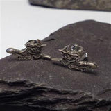 S308 - Flying witch silver studs