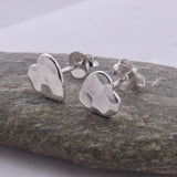 S413 - Hammered Heart stud earrings